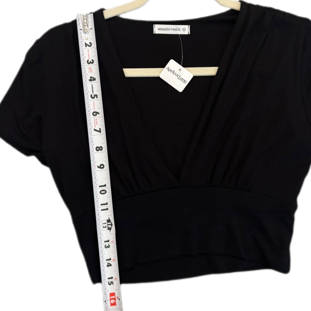 Wasabi + Mint Black Linen Blend Cropped Top, Size S NWT - Picture 5 of 7